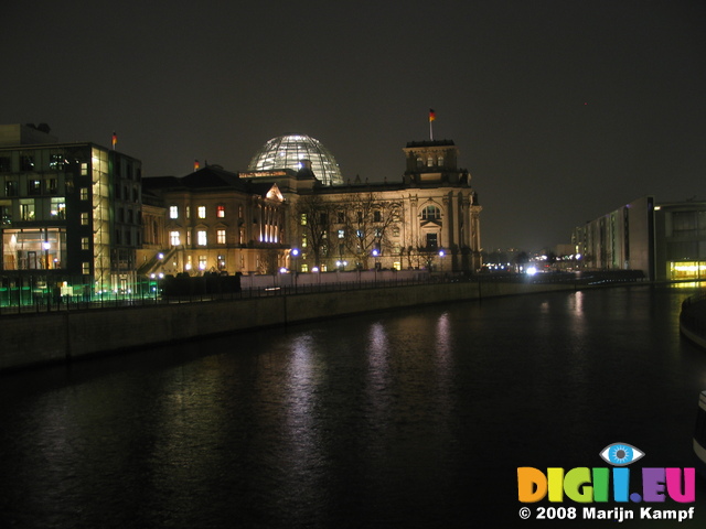 25049 The Reichstag at night from river Spree